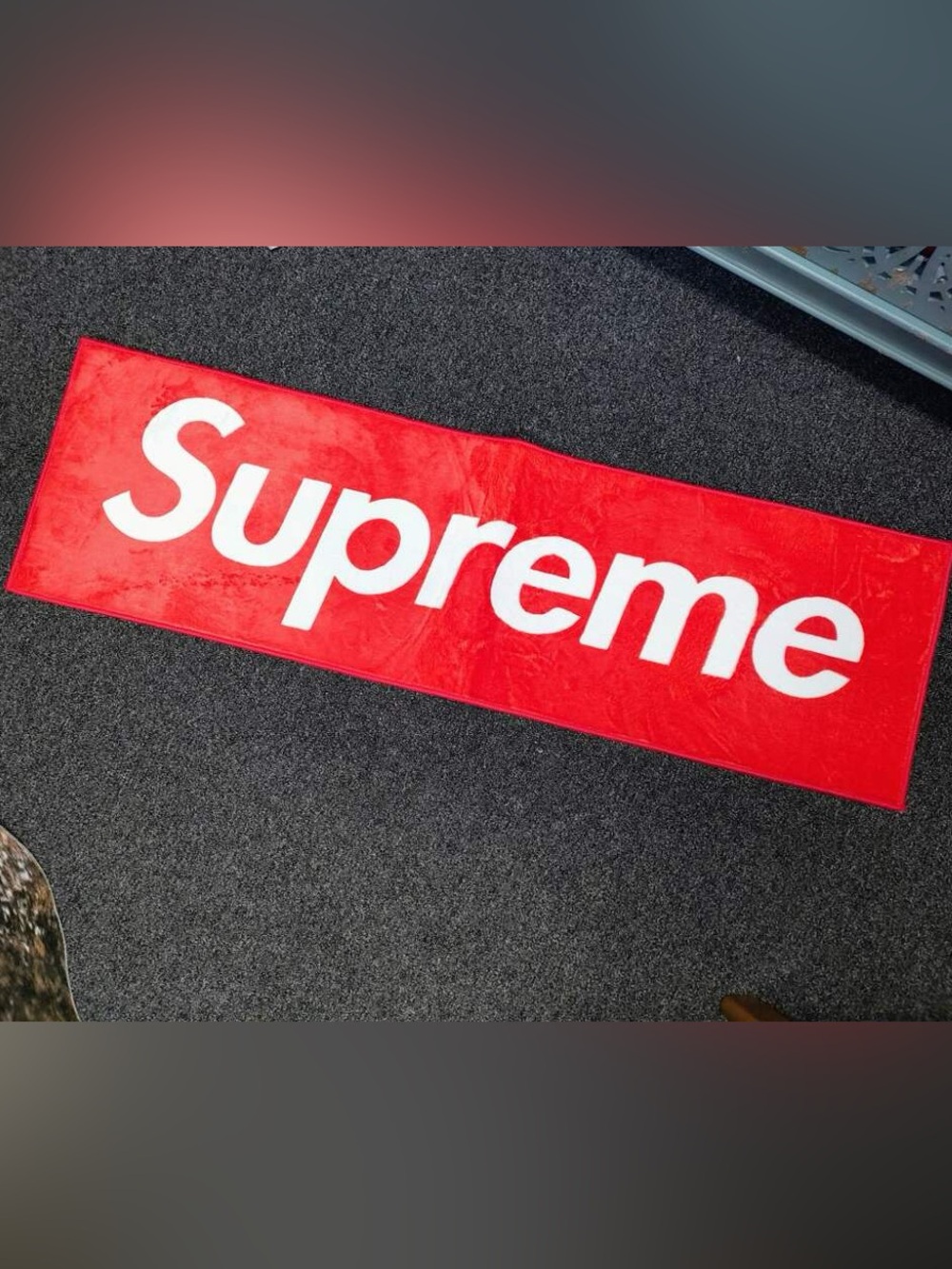 *Red* SUPREME Runner Rug - Picture 3 of 4